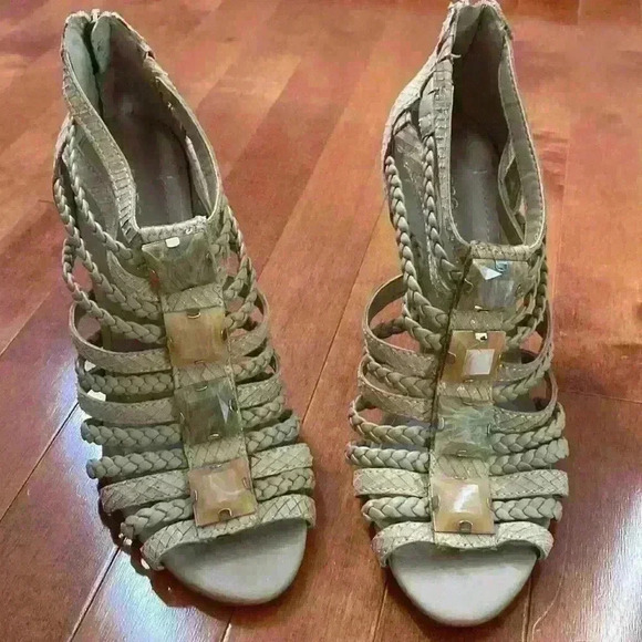 BCBGeneration Nude Snakeskin Pump with Nude/Neutral Gem Detail - Picture 9 of 9